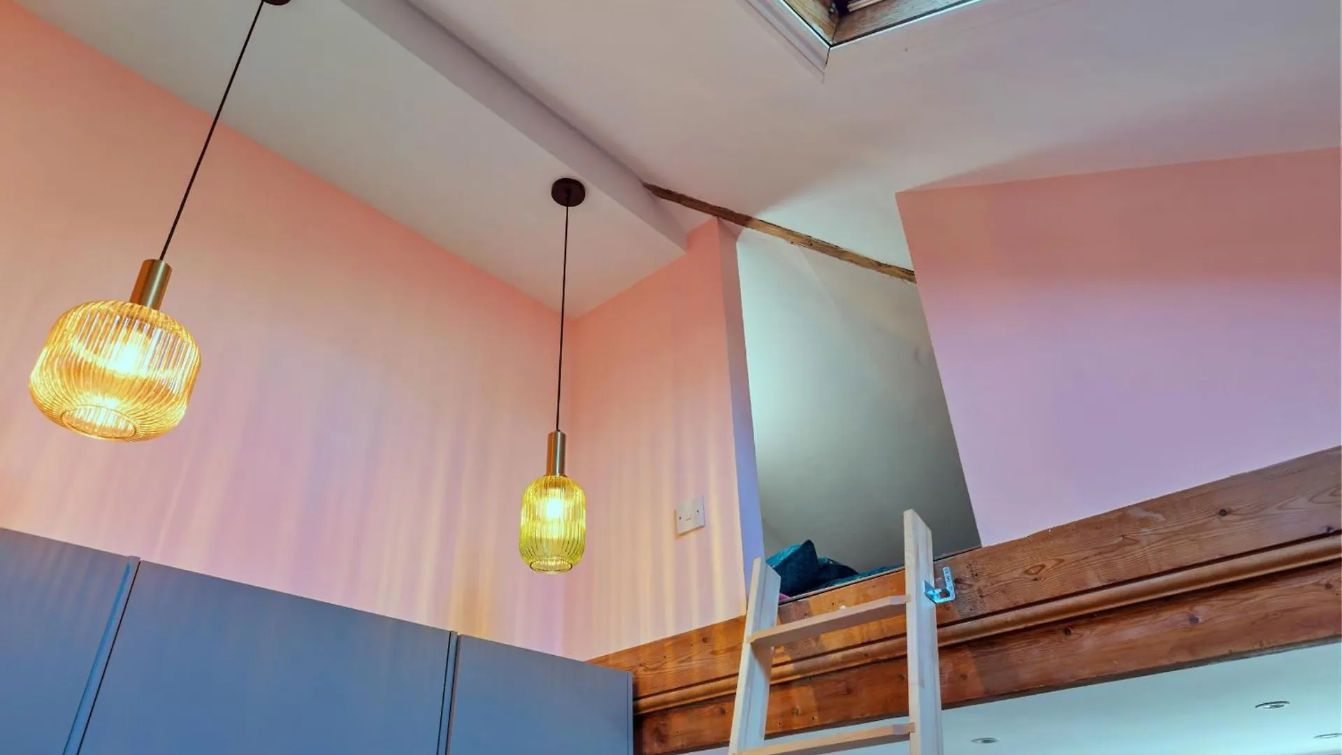 Finest Retreats - The Nest Apartment London 0*,  United Kingdom