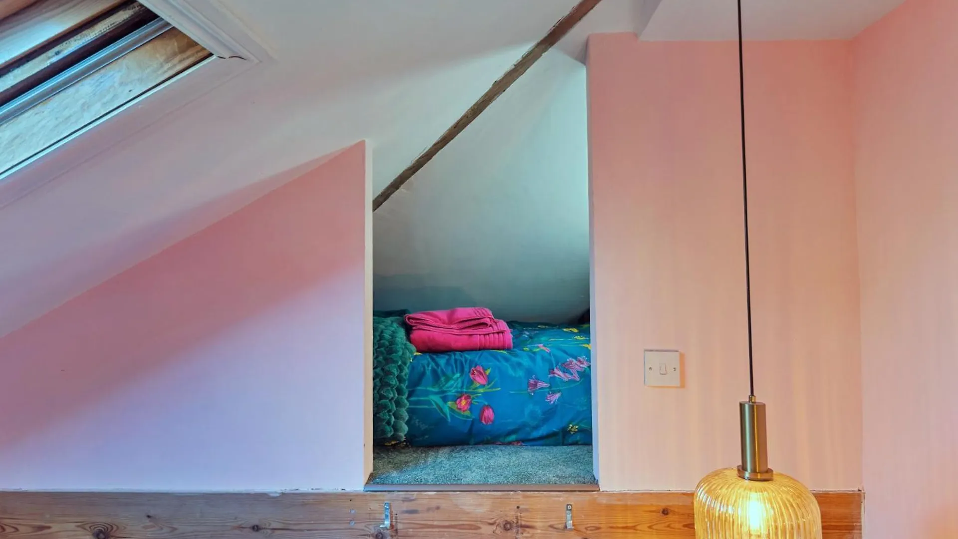 Finest Retreats - The Nest Apartment London 0*,  United Kingdom