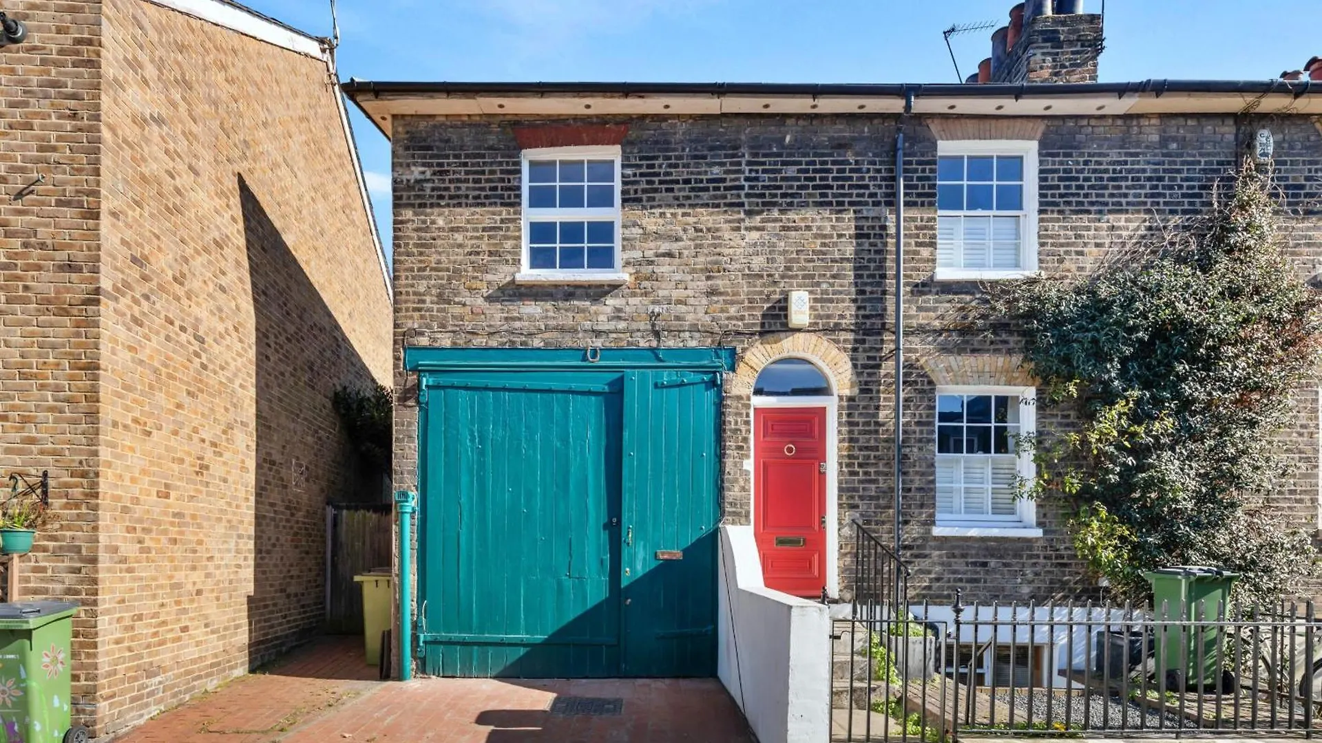Finest Retreats - The Nest Apartment London