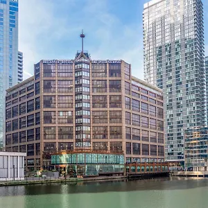 Britannia International Canary Wharf לונדון